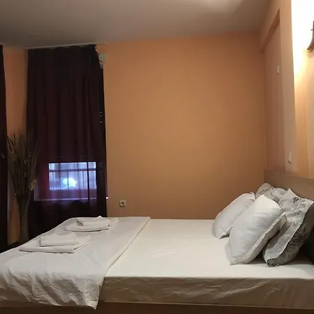Apartment Perushtiza 3